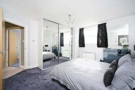 2 bedroom Flat to re...